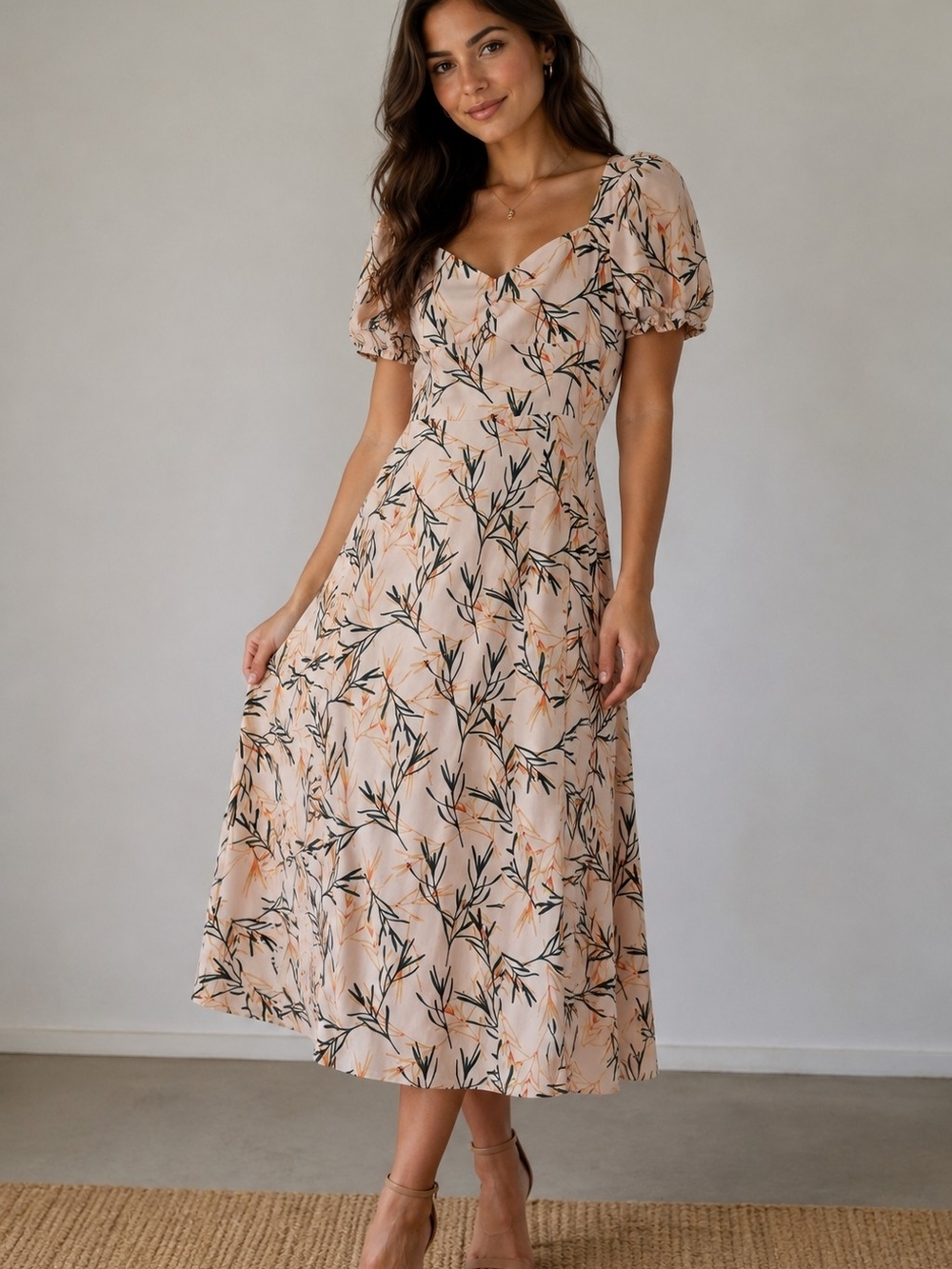 Floral Puff-Sleeve ALEXIA ADMOR
Gracie Dress In Nocolor Midi Dress in Peach Sz 2